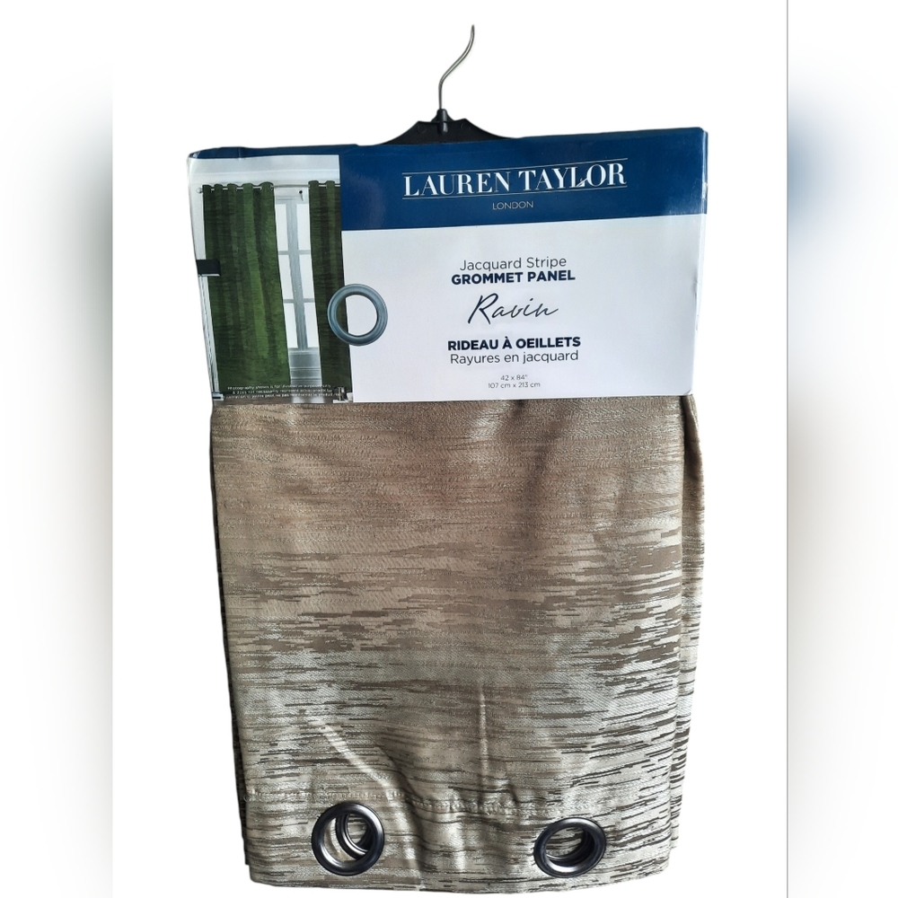 Curtain‎ set of 2 Sage green panel NWT
